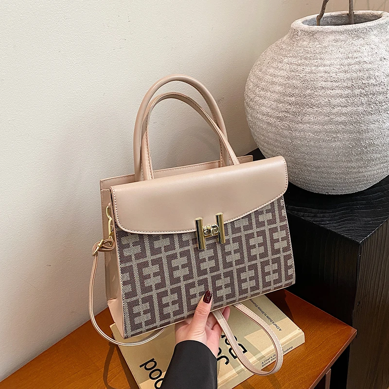 

Простая повседневная модная сумка-мессенджер, однотонная женская сумка через плечо с логотипом