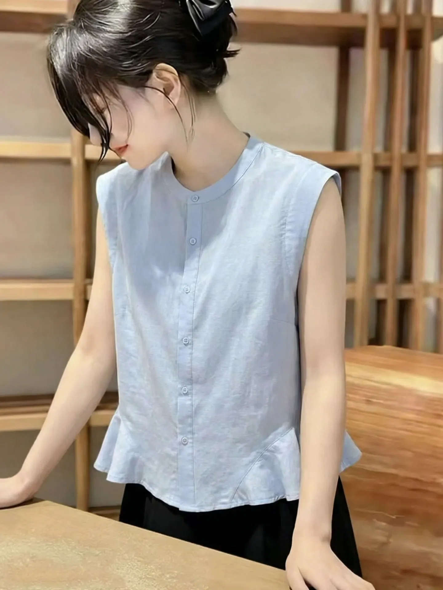 

Korean Style Single Button Sleeveless Shirt Spring Summer Fashion Trend Ladies Top Straight Cut Commute Wind Pure Color