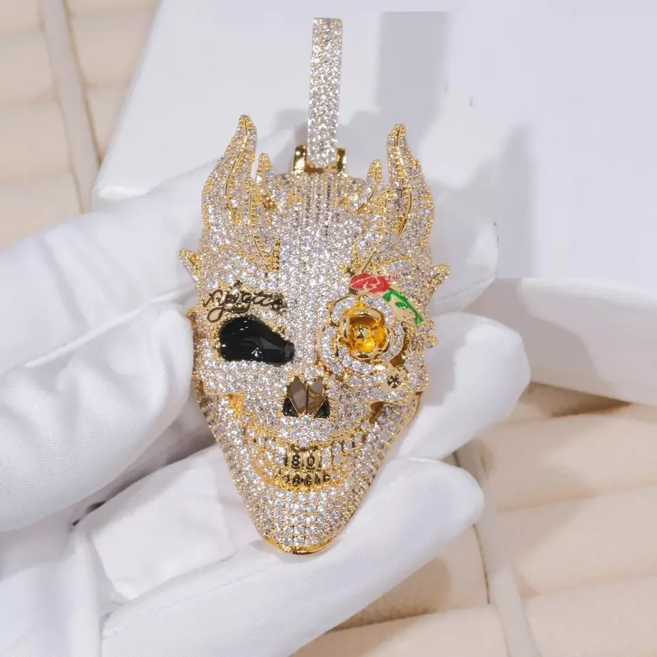 2024 New Arrived Cool Gold Silver Color Rock Punk Men Boy Jewelry Micro Pave CZ Big 3D Shaped Skull Pendant Hip Hop Necklaces