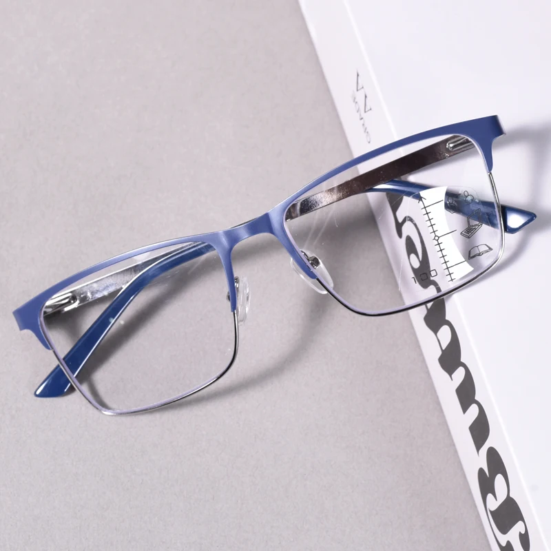 Blaue Zweifarbige Hochwertige Herren-Lesebrille im Vintage-Stil mit Blaulichtfilter und Mehrstärken-Gleitsichtgläsern mit Federmechanismus