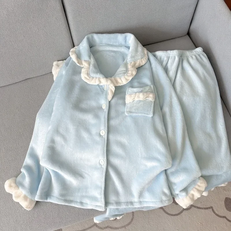 conjunto-de-pijama-de-franela-gruesa-para-mujer-color-azul-claro-con-detalles-de-volantes-manga-larga-ropa-de-dormir-para-mujer-ideal-para-el-invierno-calido-de-tejido-suave-y-liso