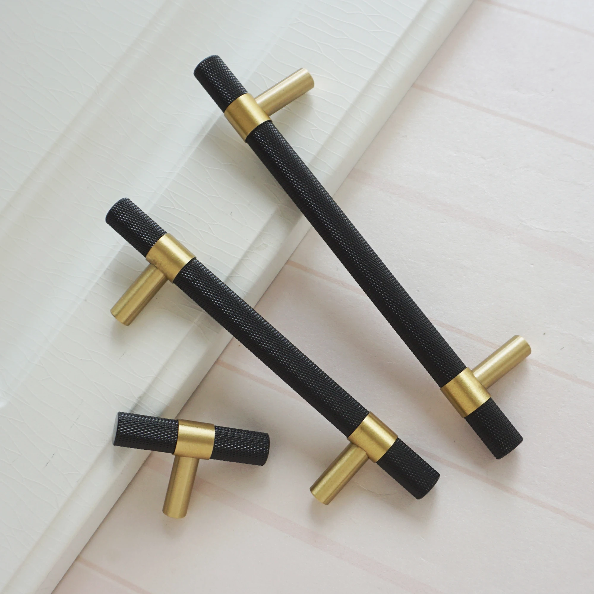 Knurled Textured Brass Cabinet Handles Black Bedroom Wardrobe Pulls Modern T Bar Kitchen Cupboard Door Knobs Furniture Hardware