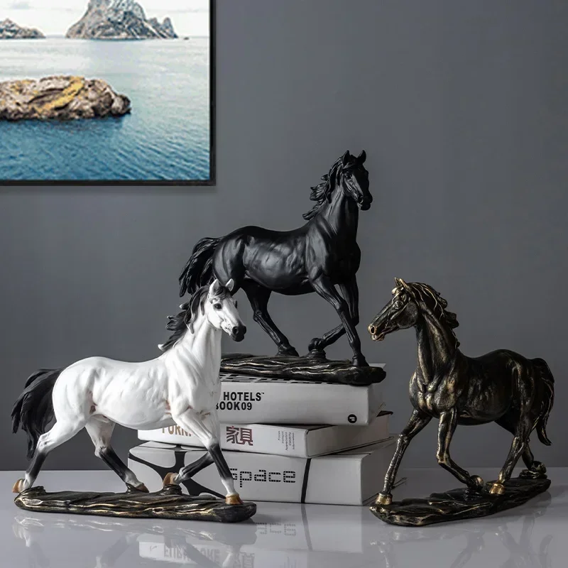 

New Light Luxury Resin Horse Decor Figurines Retro Style Interior Room Desktop Wine Cabinet Bookcase Living Room Decoration