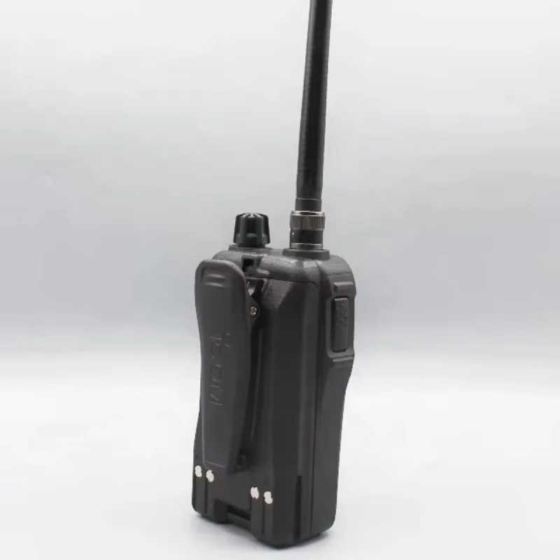 2025 رائجة البيع IC-V86 عالية الطاقة VHF 136-174 MhzTwo Way راديو لاسلكي تخاطب 15 كجم الاتصالات