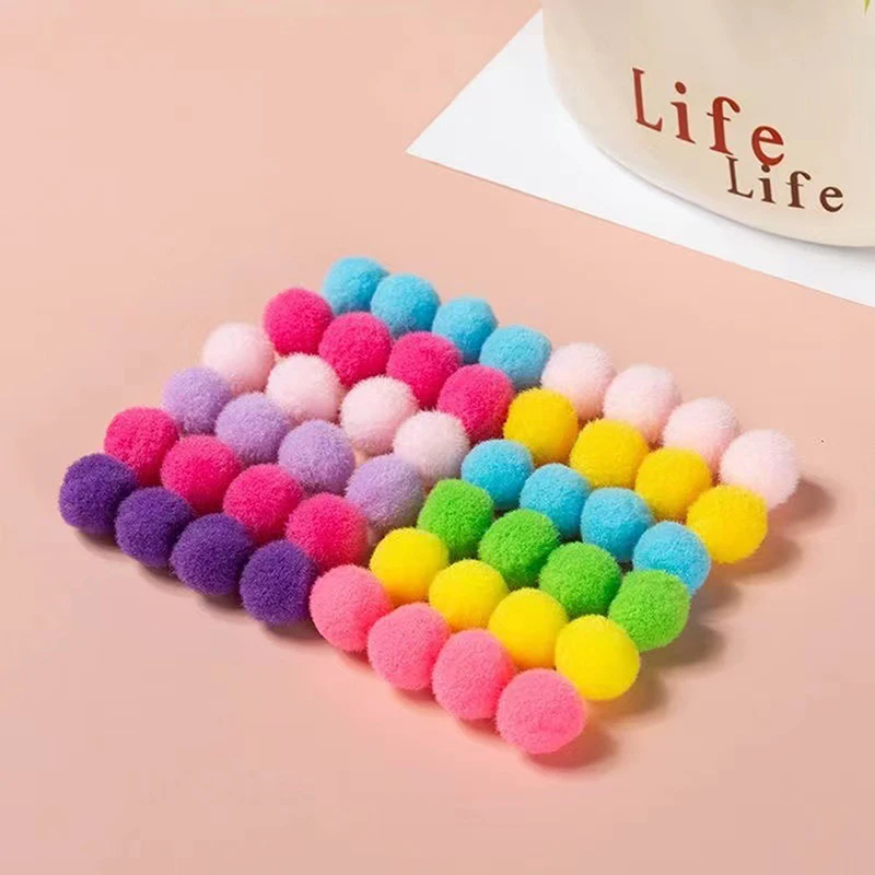 100 Pz/pacco Palline Pompon Cucito Su Accessori di Stoffa 1 CM Colore Della Miscela Pompon Pelliccia Mestiere FAI DA TE Morbido Pompon Decorazione di Cerimonia Nuziale