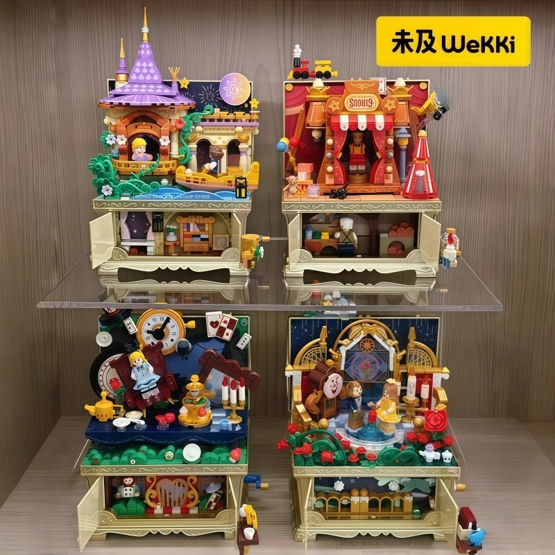 

Сказочный сундук с сокровищами, собранные строительные блоки, музыкальная шкатулка, игрушка Алиса, мультяшная модель, настольная коллекция, украшения, праздничный подарок