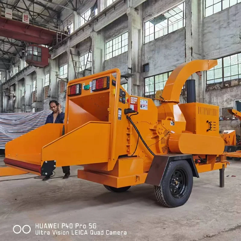 China High Speed Wood Chipper Saw Dust Wood Crusher Into Sawdust Crushing Shredder Sawdust Making Wood Chipper Machine for USA