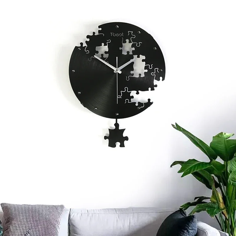 Metal Wall Art Design Wall Watch Creative Silent Fashion Aesthetic Clock Wall Living Room Minimalist Horloge Home Decoration