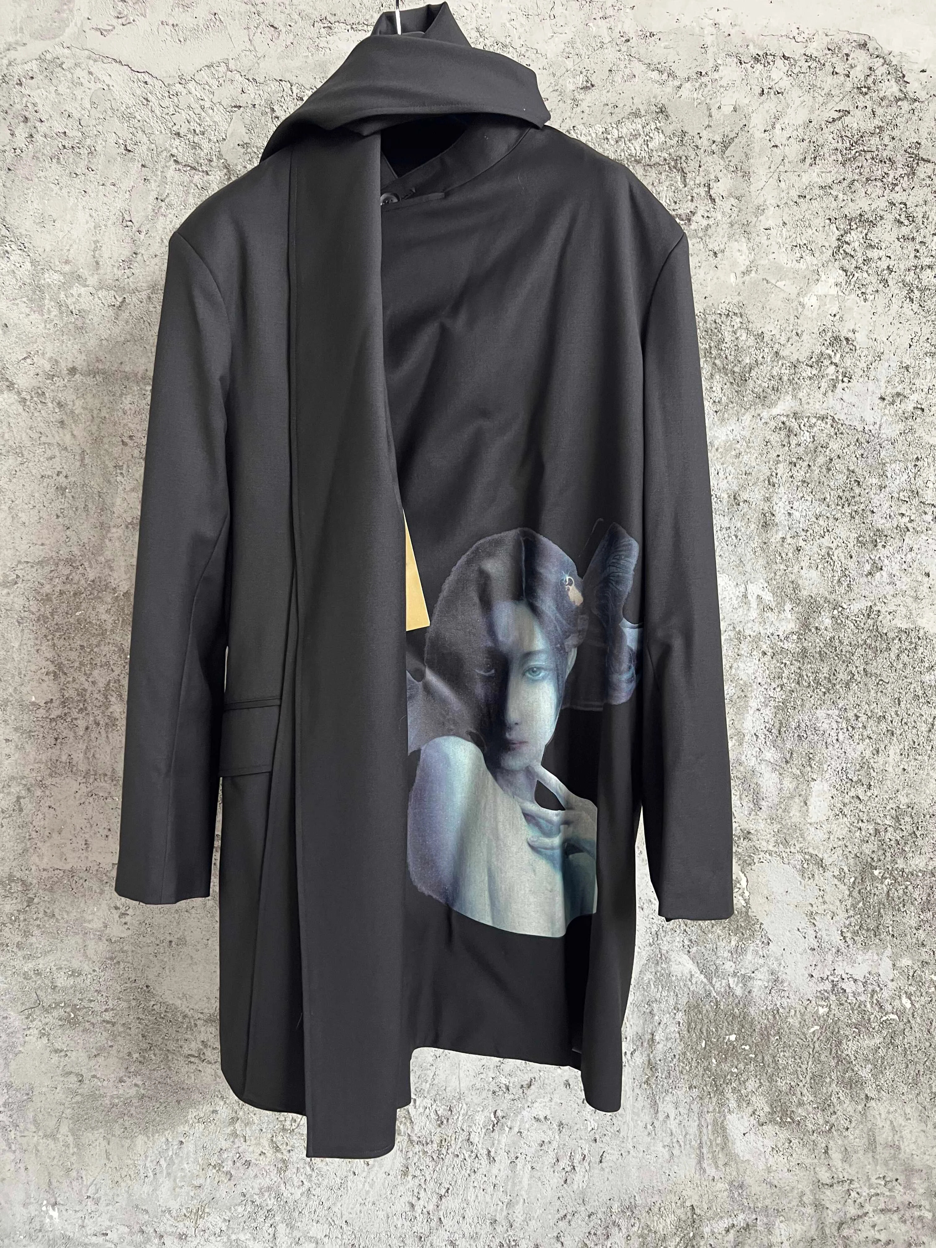 

TOP-YAMAMOTO Original Design: Wheel of Fate Scarf, Comfortable Wool Inner Sparrow Coat, Niche design