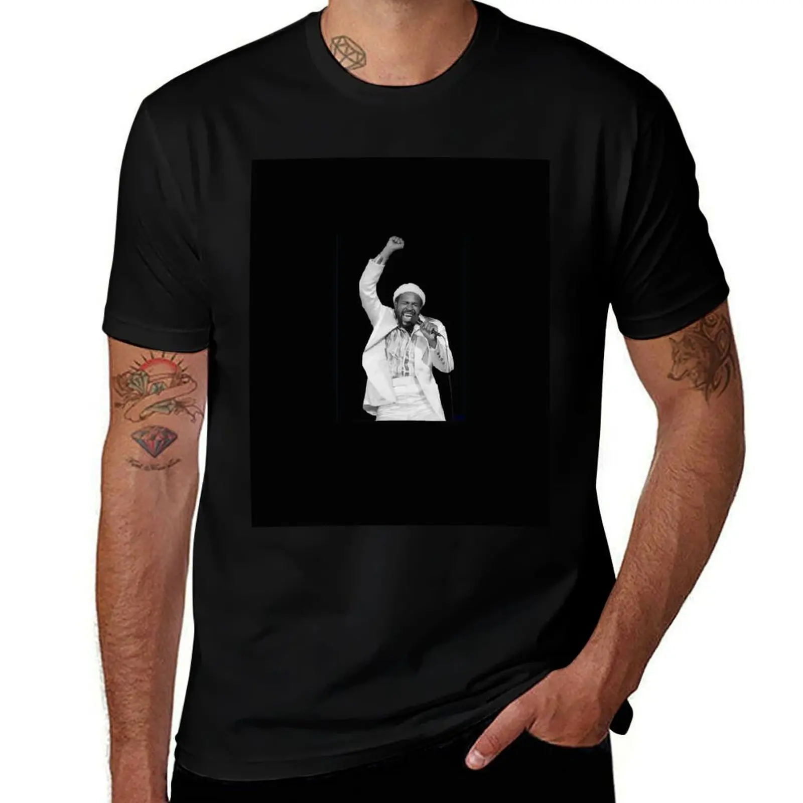 

Marvin Gaye in concert 2 T-Shirt cotton graphic tees custom t-shirts sublime oversized t shirt for men
