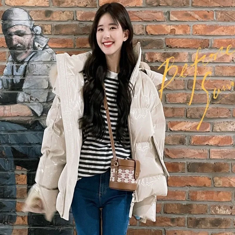 

Large Size Loose and Thin Temperament Down Jacket Homemade Star with Big Fur Collar Glossy Face Leave-in, Thickened Down Jacket