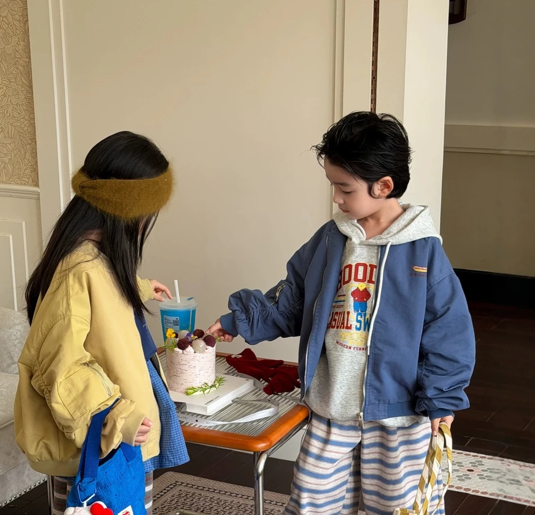 Children's Jacket 2026 Autumn Boys and Girls Korean Solid Long Sleeve Letter Jacket Children's Zipper Baseball Jacket