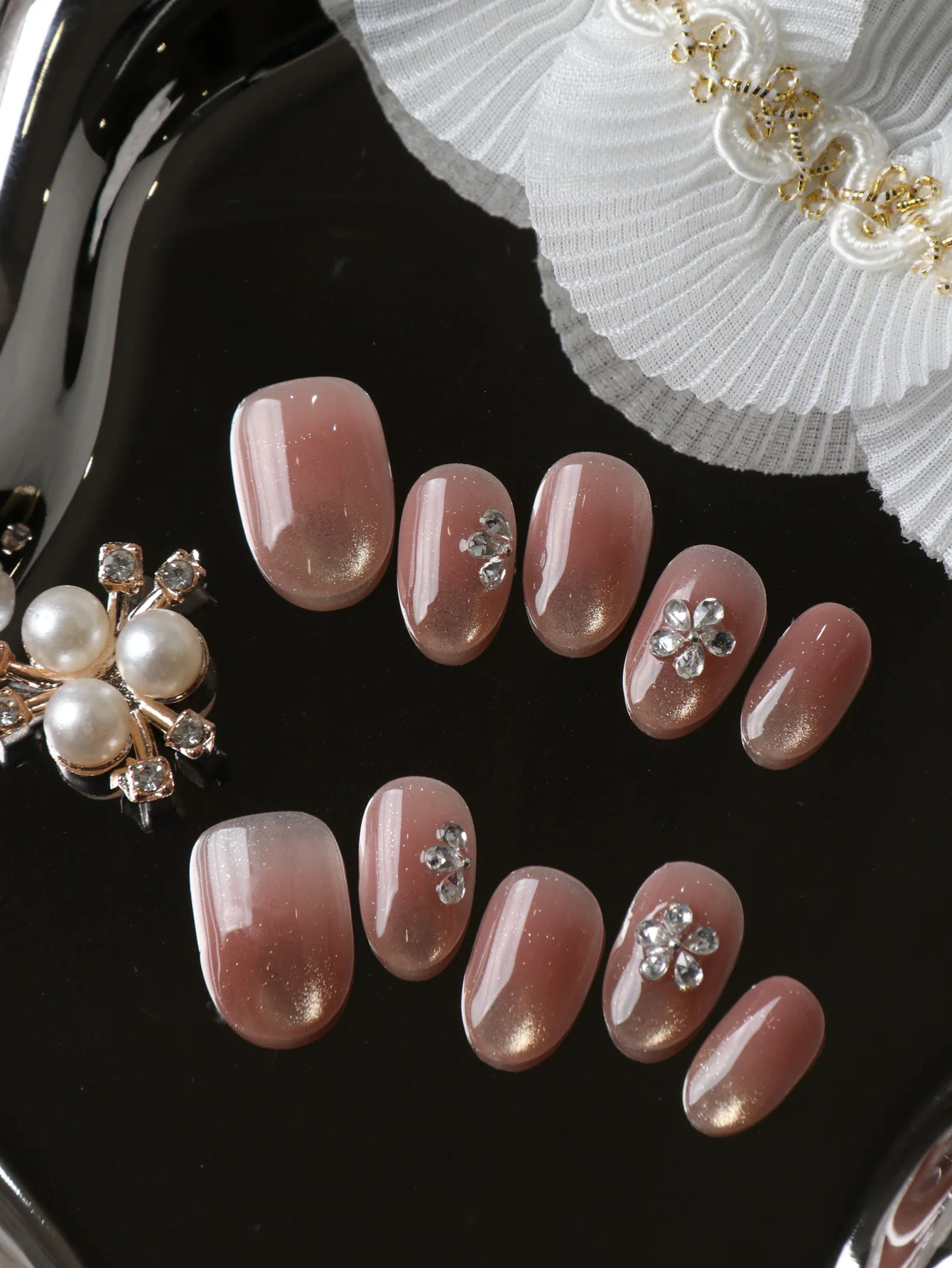 10Pcs Press on Nails Short Cat's Eye Flash Diamond Flower Press on Fake Nails Includes 1 Sheet of Adhesive Tabs & 1 Pc Mini File