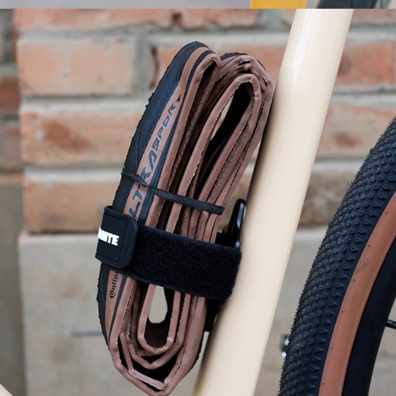 Portaledge XE Strap Mount Water bottle rack Lightweight support