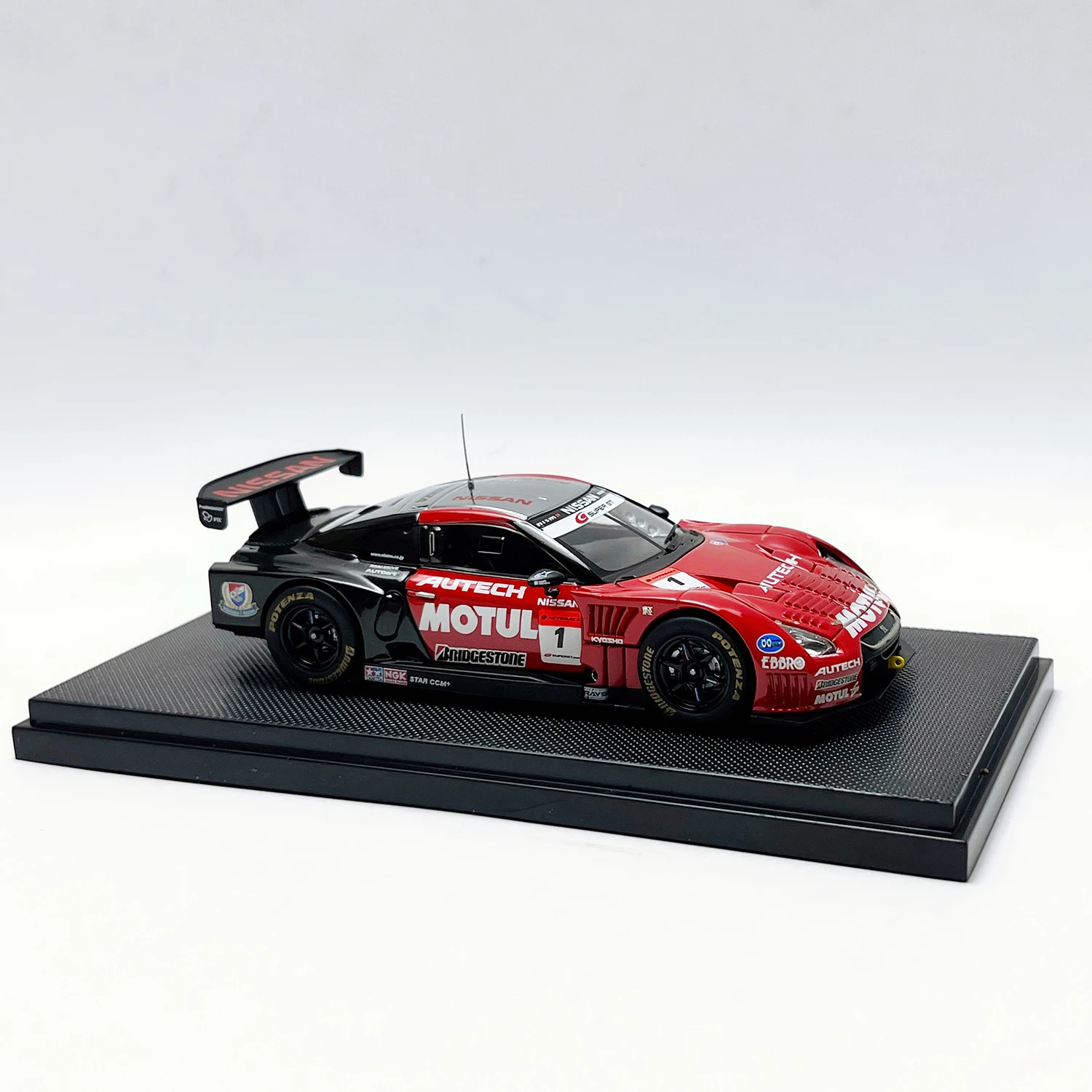 รถโมเดล EBBRO อัตราส่วน 1:43 ผลิตจากโลหะผสม รถนิสสัน จีทีอาร์ ซูเปอร์ จีที ปี 2009 ของเล่นรถแข่ง ของสะสมสำหรับผู้ใหญ่ ของที่ระลึก ของตกแต่งแบบตั้งโชว์