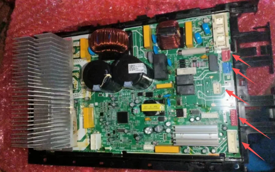 

New Midea control board 17122000051893 US1-KFR35W/BP3N1-BA01 17122000A15769 EU-KFR32W/BP3N1-BA31 RX62T+41560