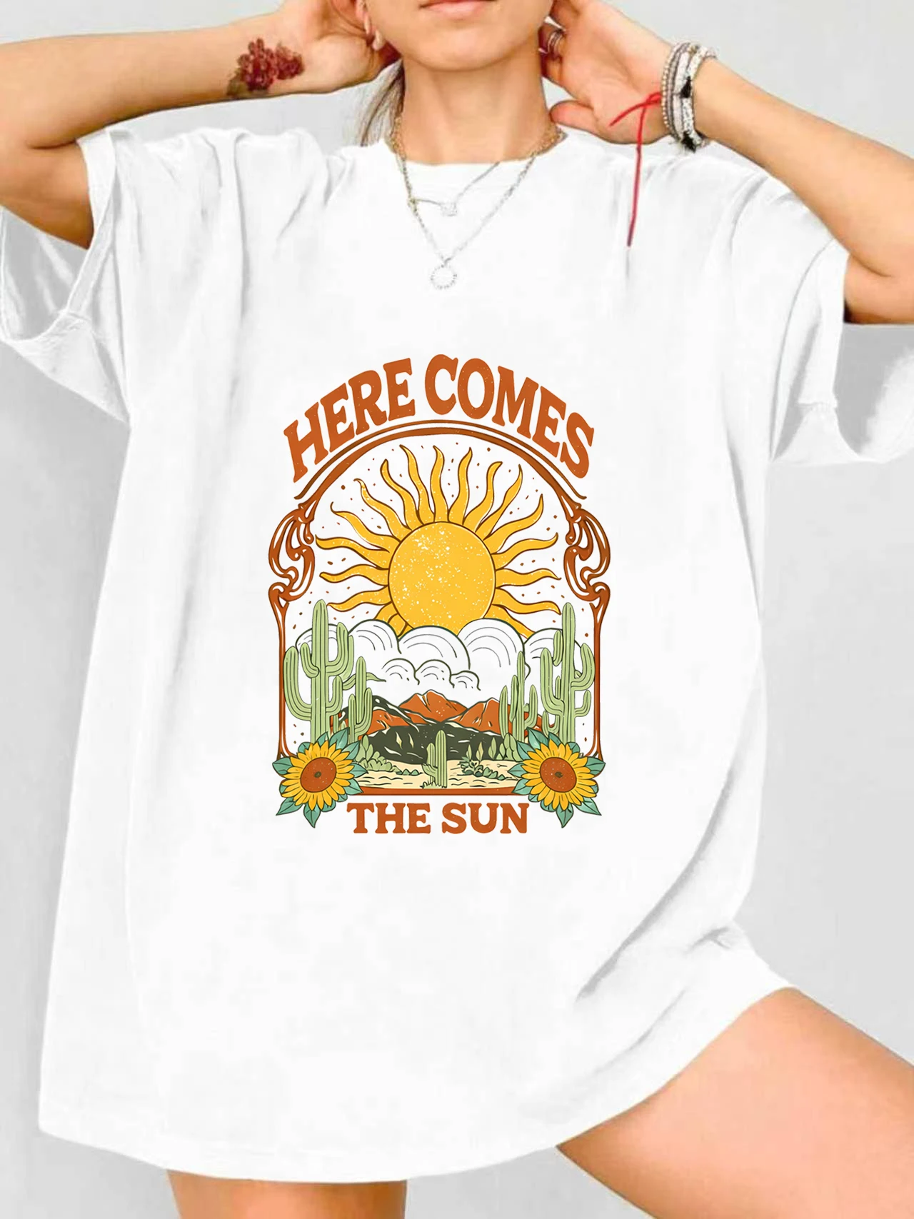 

【JYDX112294】Женская футболка больших размеров с принтом кактусов и солнца, с круглым вырезом, летняя, повседневная, с короткими рукавами, в уличном стиле, универсальная.