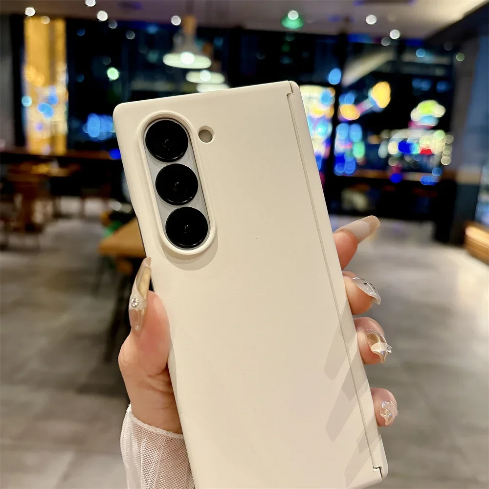 حافظة هاتف فاخرة بلون سادة لهاتف سامسونج جالاكسي Z Fold 7 6 5 محور مفصلي مقاوم للصدمات غلاف صلب للكمبيوتر الشخصي (الغطاء الخلفي فقط)