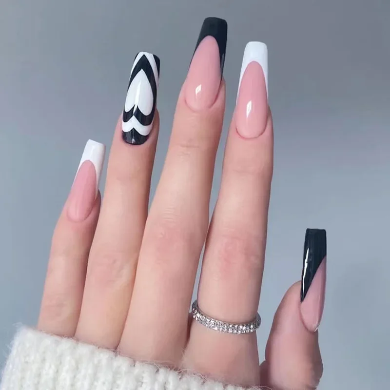 

24Pcs/Set Ballet Long Wearing False Nails Art Black and White Heart Design Valentine's Day Fake Nails Acrylic Press on Nail Tips