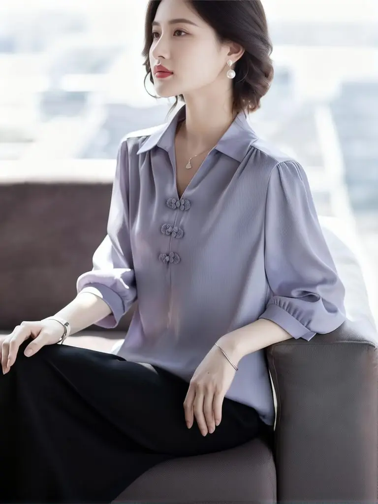 Elegant Chinese Ethnic Polo Neck T Shirt Women Half Sleeve Handwork Button V Neck Basic Tees Middle Age Clothes Loose Luxury