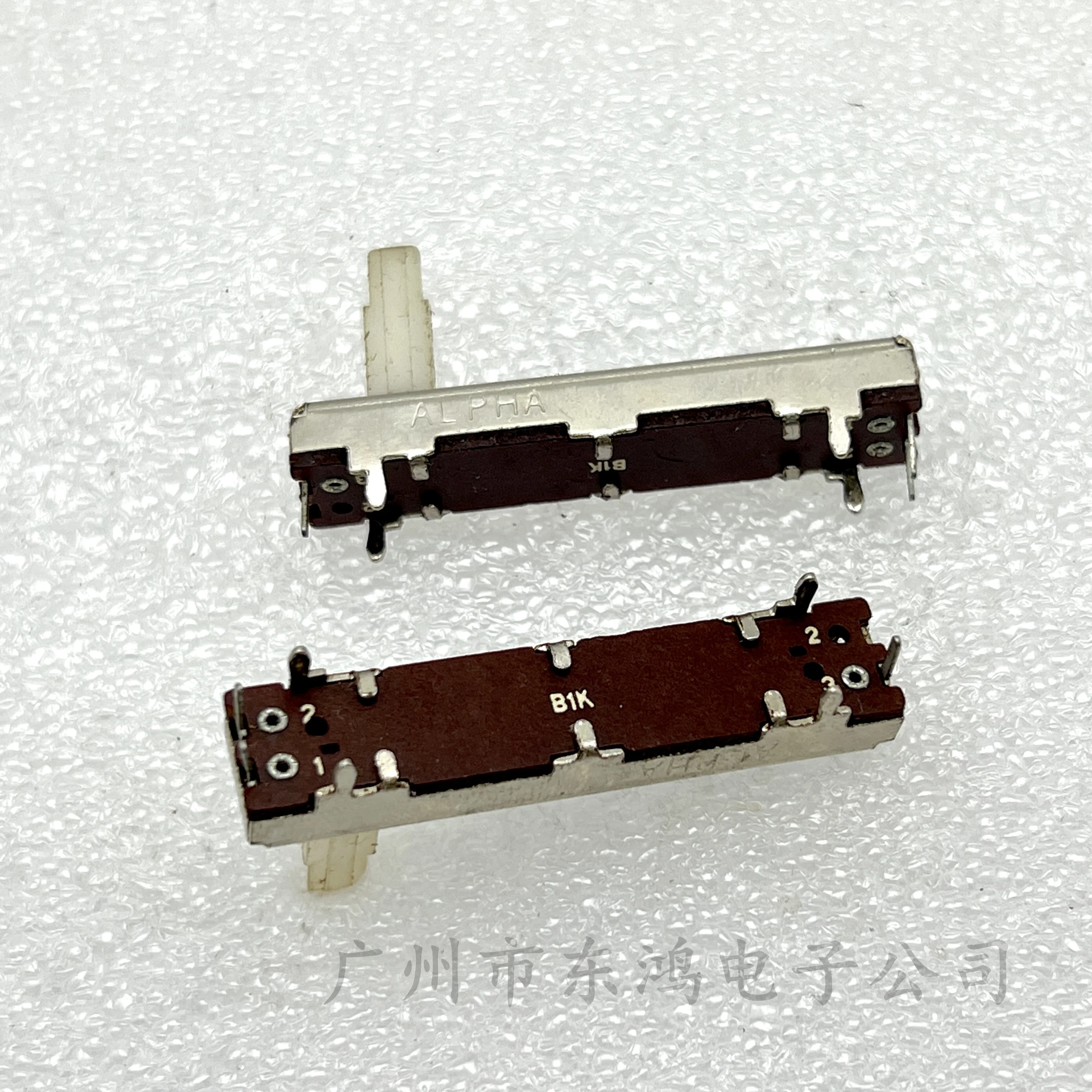 1 PCS Taiwan ALPHA Aihua 45mm straight slide potentiometer B1K 3 foot shaft length 15mm