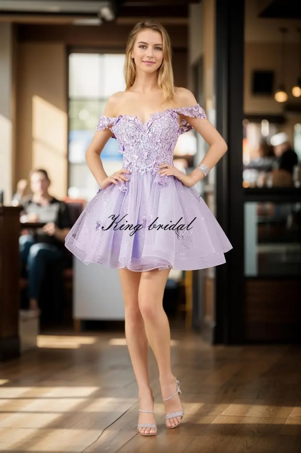 تول لامع يزين فساتين العودة للوطن للمراهقين مطرز قبالة الكتف فساتين حفلة موسيقية قصيرة الدانتيل كوكتيل فستان قصير فساتين النادي