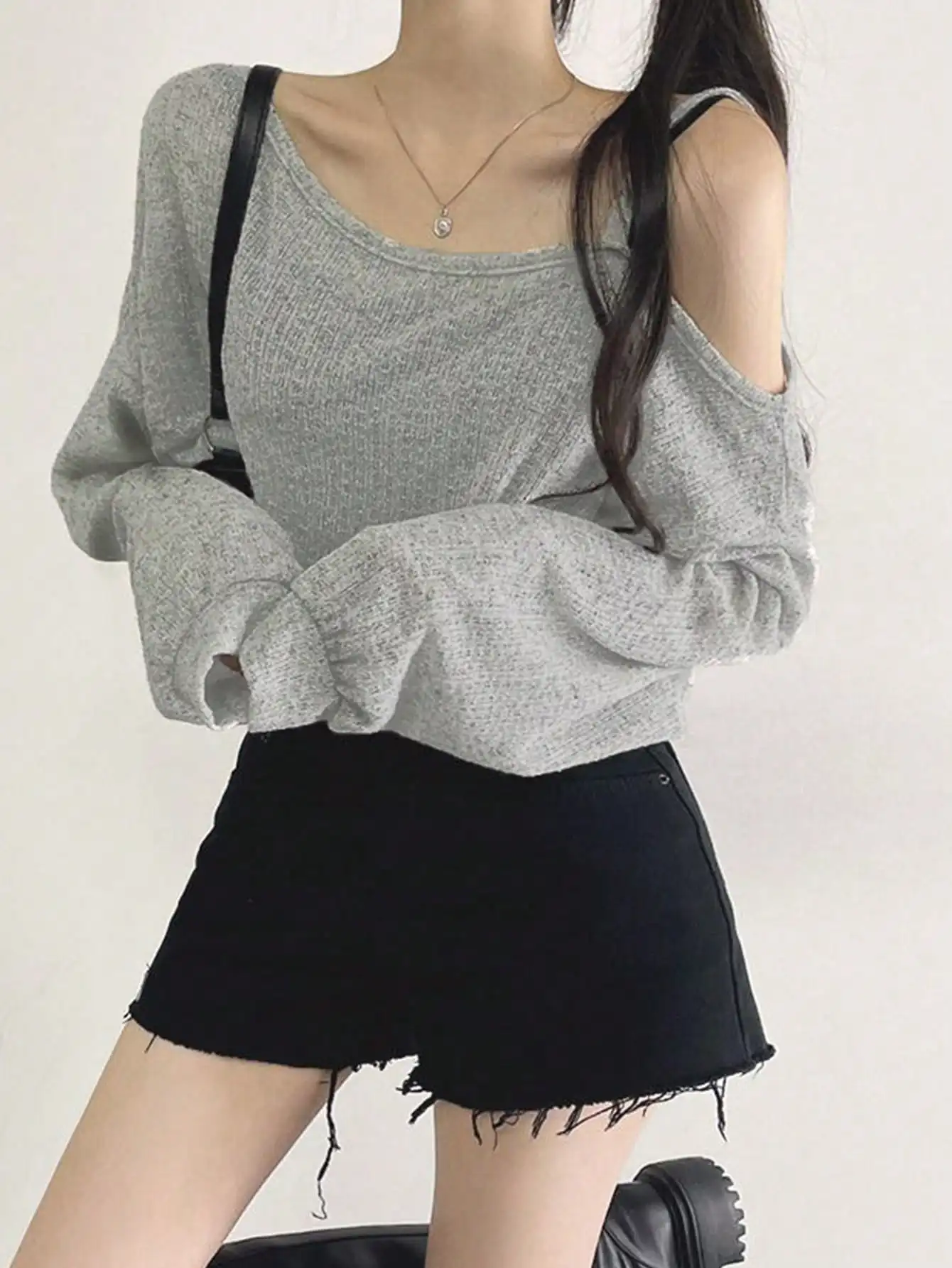 Korean Style Chci Summer Loose Women's Bottoming Shirt with Diagonal Off-Shoulder One-Line Collar