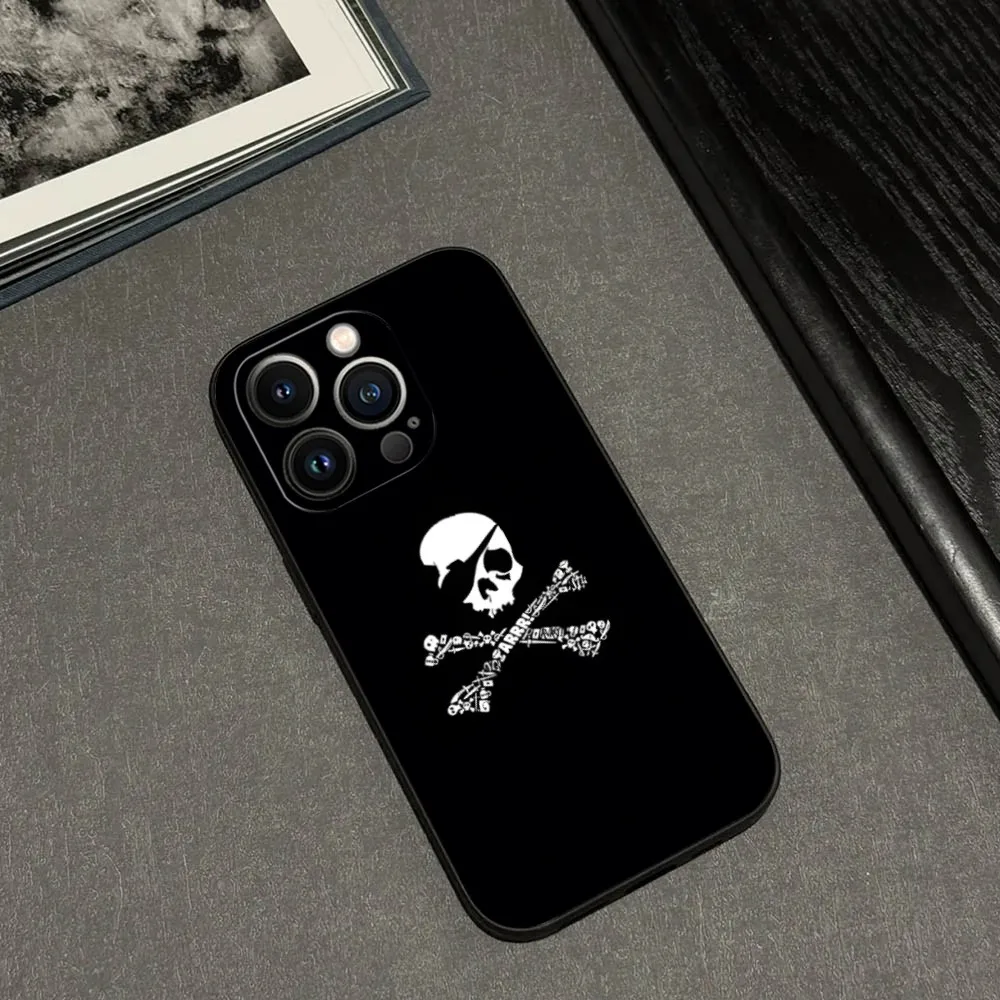 B-Black P-Pirate S-Skull Phone Case for iphone 15 14 13 12 11 Mini Pro Max Plus Shockproof Back Cover protective case