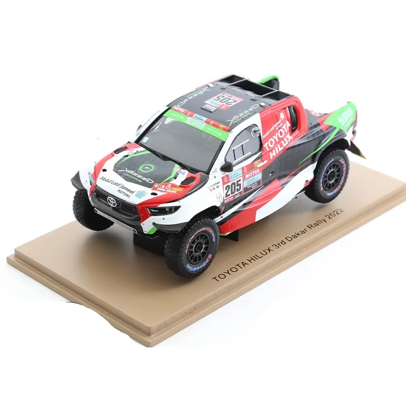 جديد شرارة 1:43 تويوتا هايلكس Gr Dkr No.220 2023 No.205 2022 بطولة داكار رالي محاكاة الراتنج نموذج تحصيل لعبة الهدايا #6