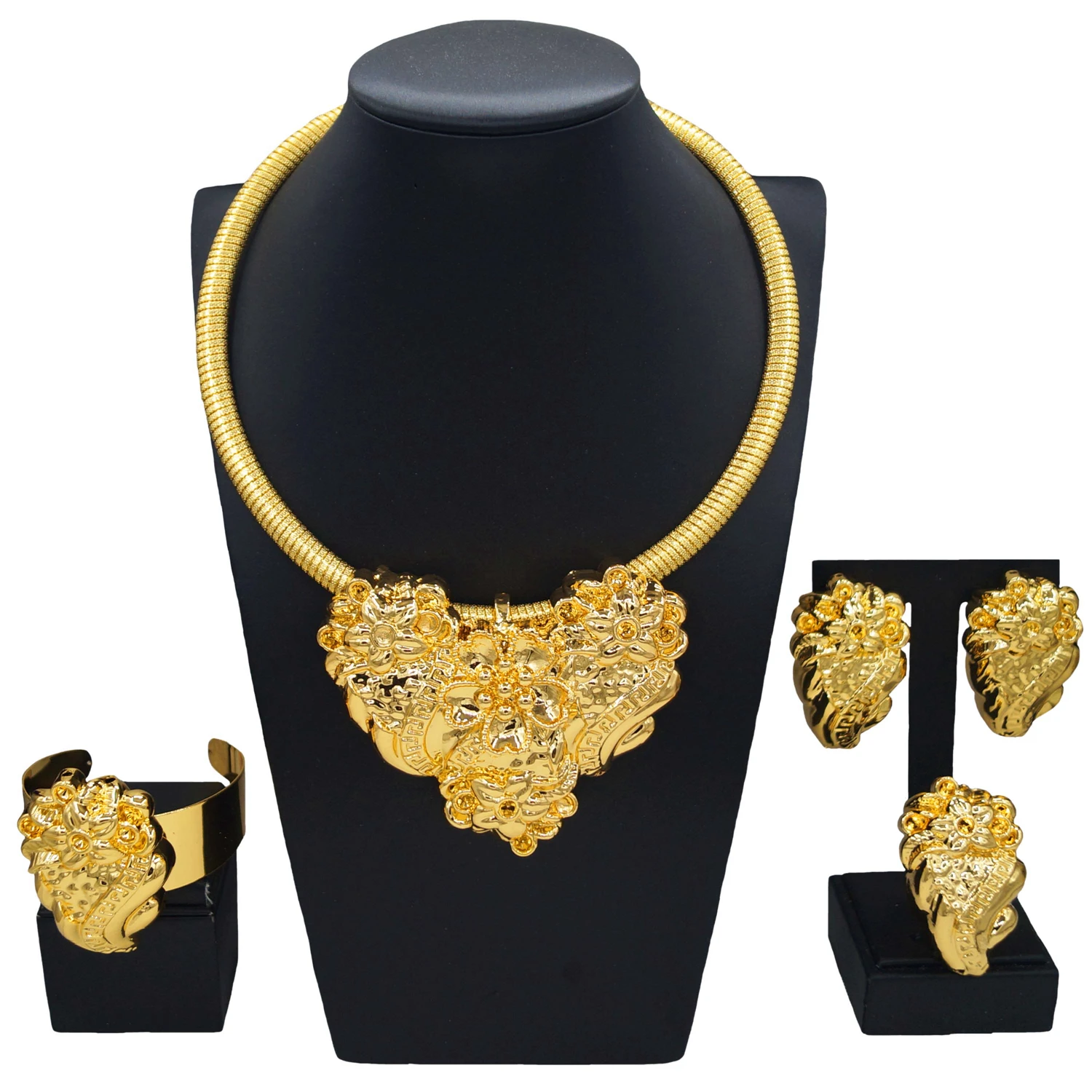 

Yulaili sells hollow brass jewelry four-piece set of Dubai style gold plated high-quality exquisite bridesmaid accompaniment