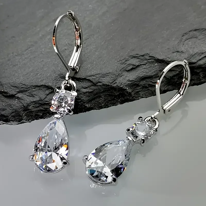

2025 Crystal Hanging Earrings with Pear Cubic Zirconia Simple Elegant Women Accessories Wedding Party Eternity Fashion Jewelry
