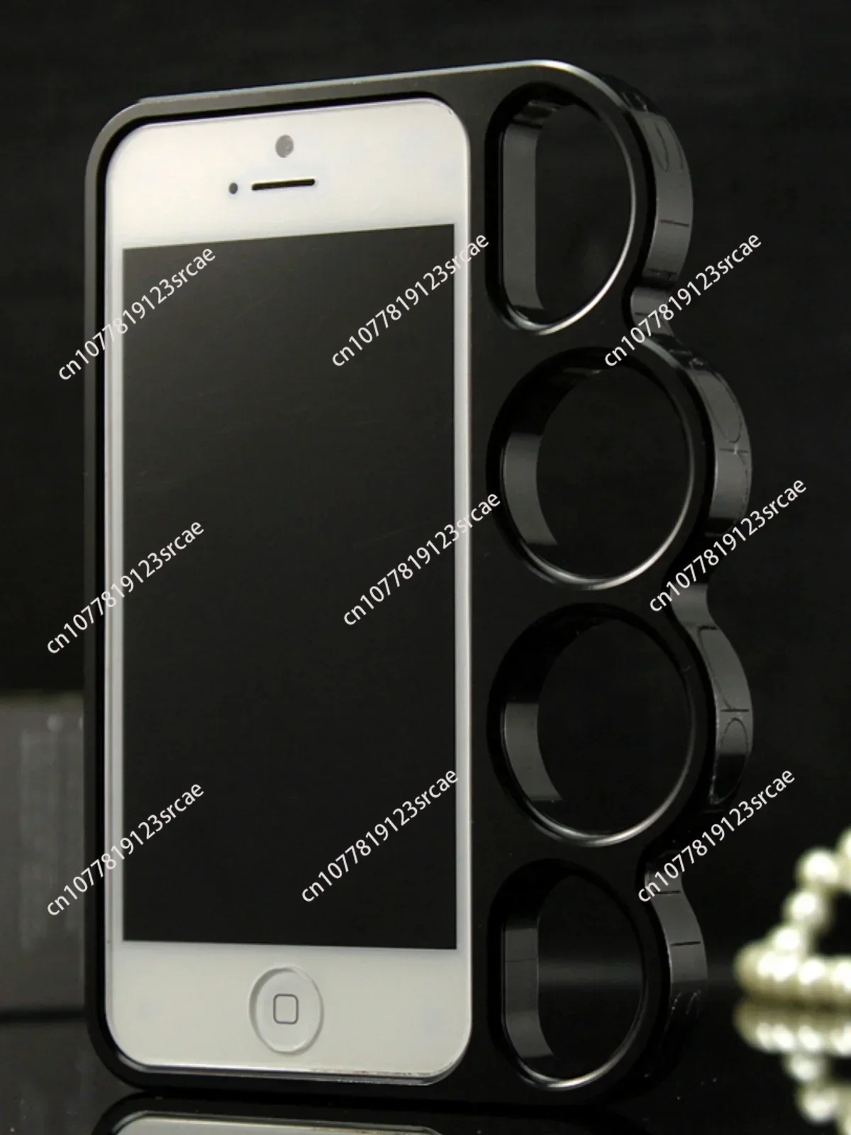 

Чехол из металлического алюминиевого сплава, подходящий для защитной крышки телефона Apple.