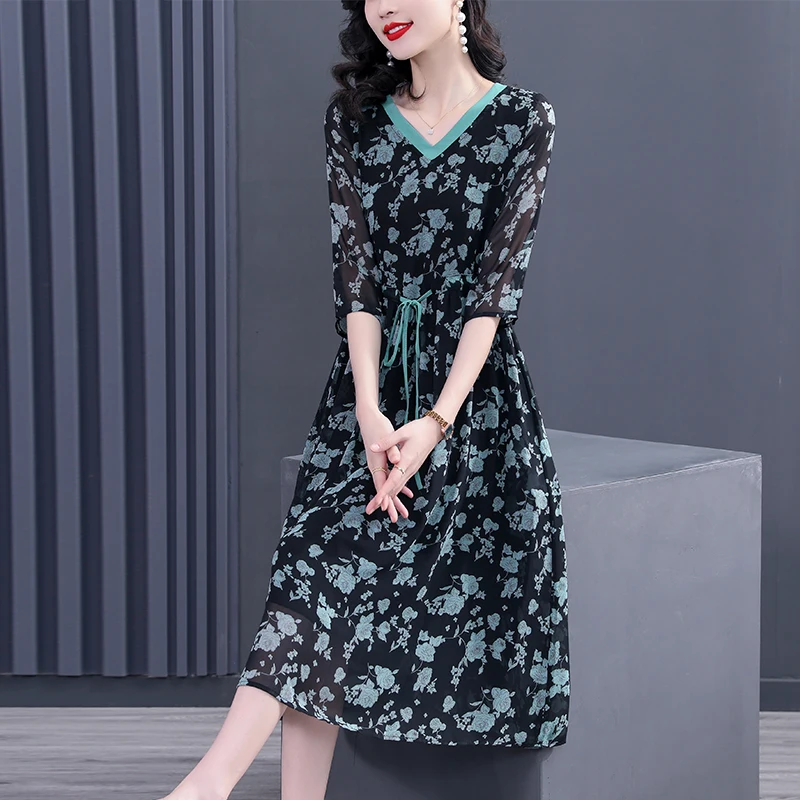 

2023 New Fashion Retro Silk Printed Dress V-Neck Women's Summer Elegant Versatile Loose Fit Casual Holiday Dress Vestidos