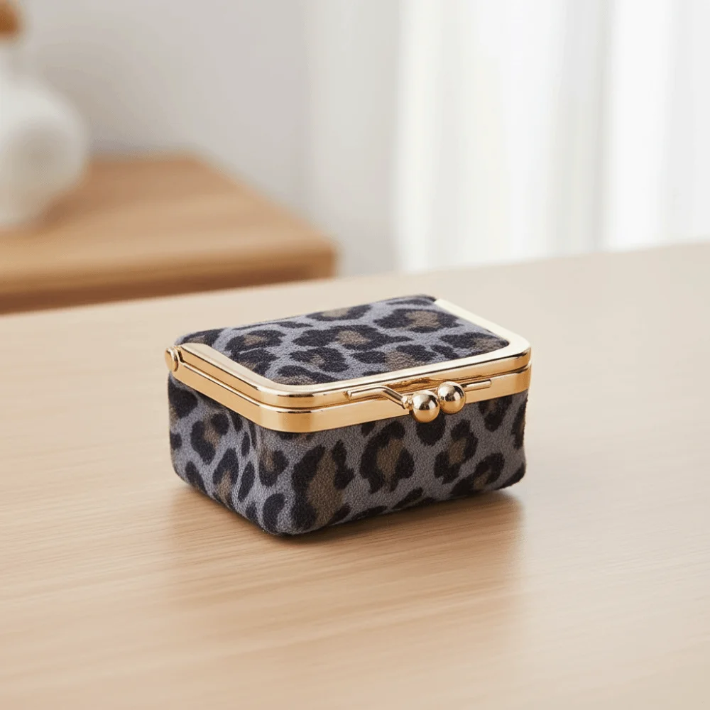 

Винтажный мини-кошелек с леопардовым принтом из натуральной кожи, с застежкой Kiss Lock, сумка для хранения, шкатулка для украшений, монетница для женщин
