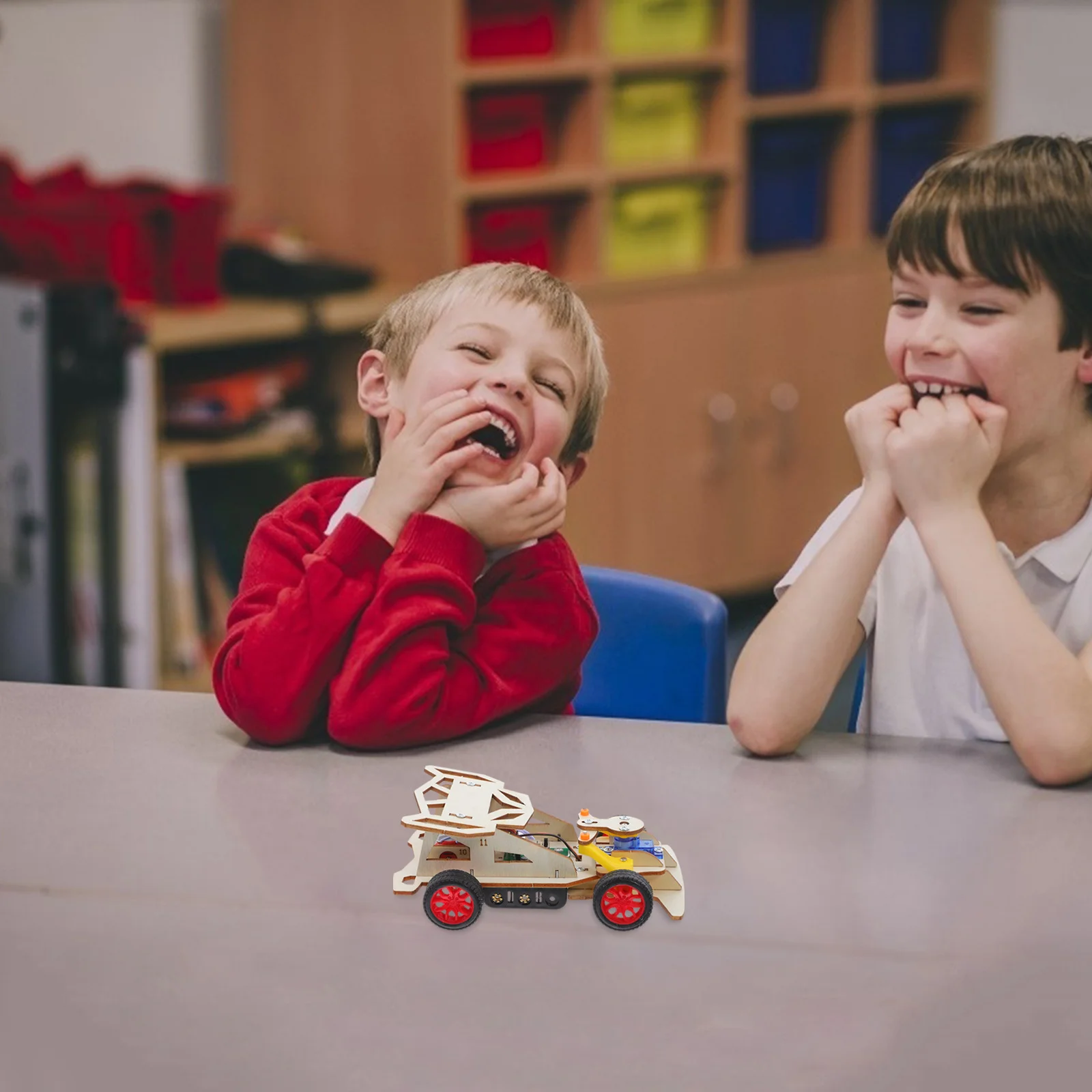 교육용 레이싱 키트 STEM 원격 조종 자동차 조립 세트 DIY 과학 실험 나무 3D 퍼즐 - 엔지니어링 STEM