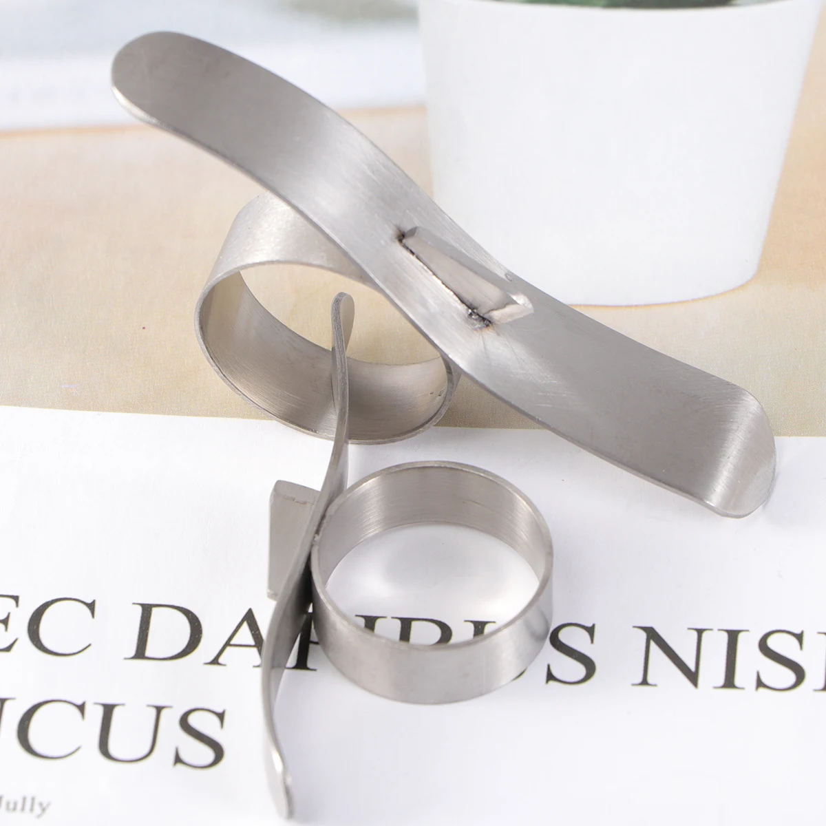 

2PCS Stainless Peeler Tool Premium Quality Citrus Fruit Slicer Kitchen Peeler Tool Gadgets Gifts