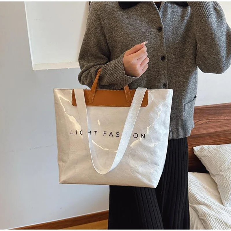 Klare Tragetasche aus PVC-Kraftpapier mit Farbkontrast, luxuriöse Vintage-Hobo-Umhängetasche, wasserdichte Shopper-Handtasche mit Buchstaben oben – Detail 3