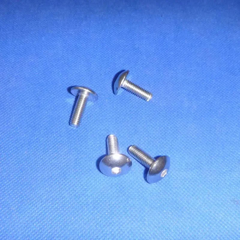 4pcs For Sharp cool EN125 cylinder head cover screws installed in the cylinder head cover fixing screws Hexagon