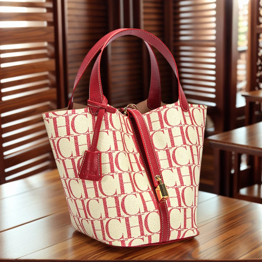 

CH Classic Fashion Letter Design Women's Handbag Pu Jacquard Texture Large Capacity Commuter Travel Tote Bag