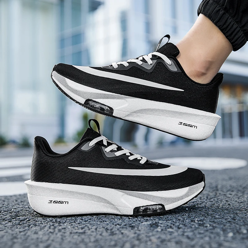 وسادة هوائية ماراثون لوحة كربون للرجال أحذية رياضية للجري قابلة للتنفس خفيفة الوزن للنساء أحذية رياضية مريحة مضادة للانزلاق #4