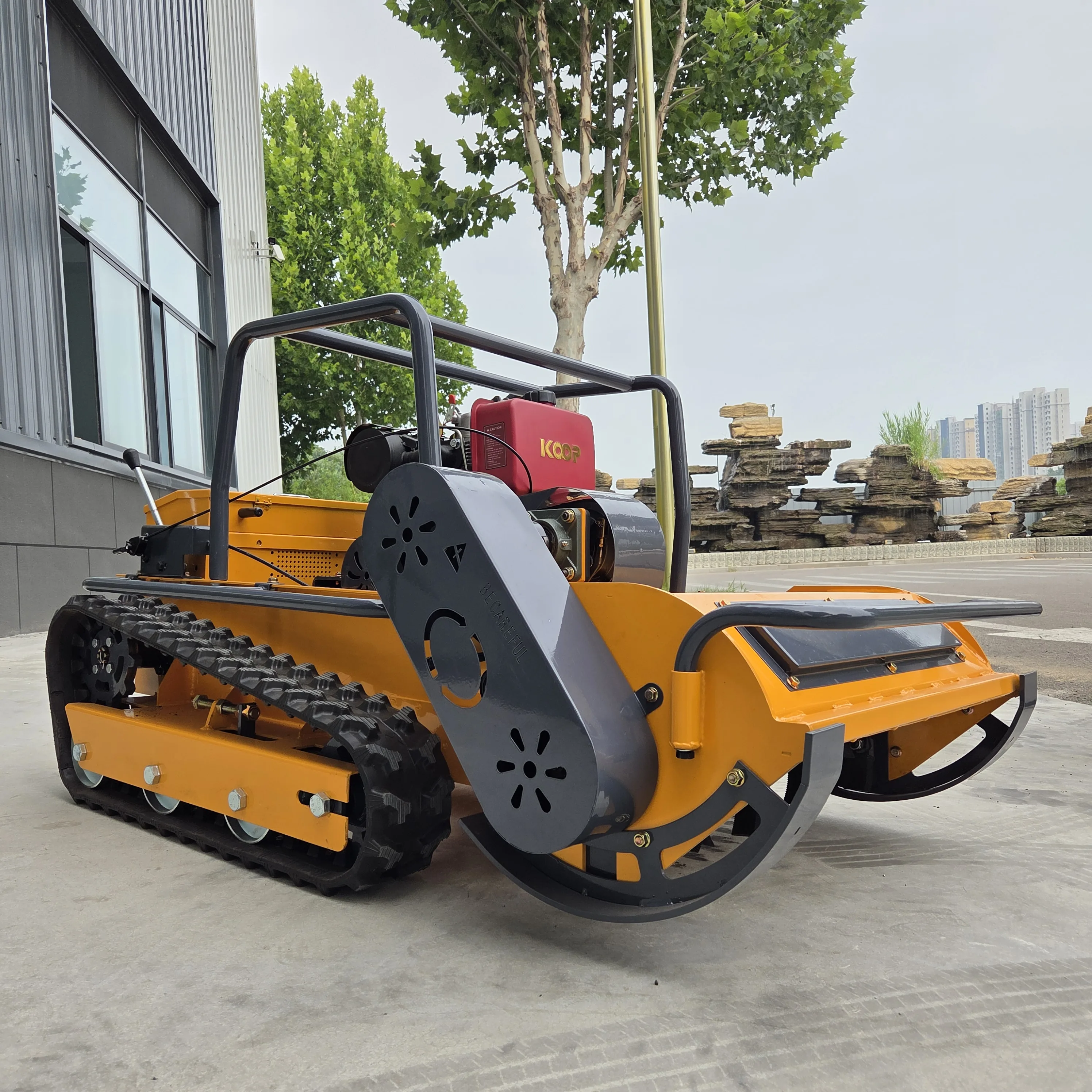 Medium-sizedCE EPACertified Diesel-Powered Remote Control Robot Flail Mower – All-Terrain, Agricultural Rubber, 500mm to 1200mm