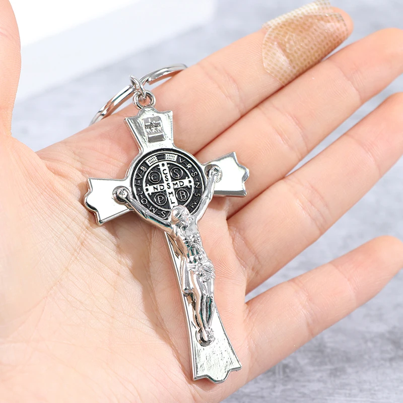 Men's Metal Jesus Cross Keychain Christian Religion Crucifix Key Chains Car Pendant Key Ring For Keys Charms Jewelry Accessories