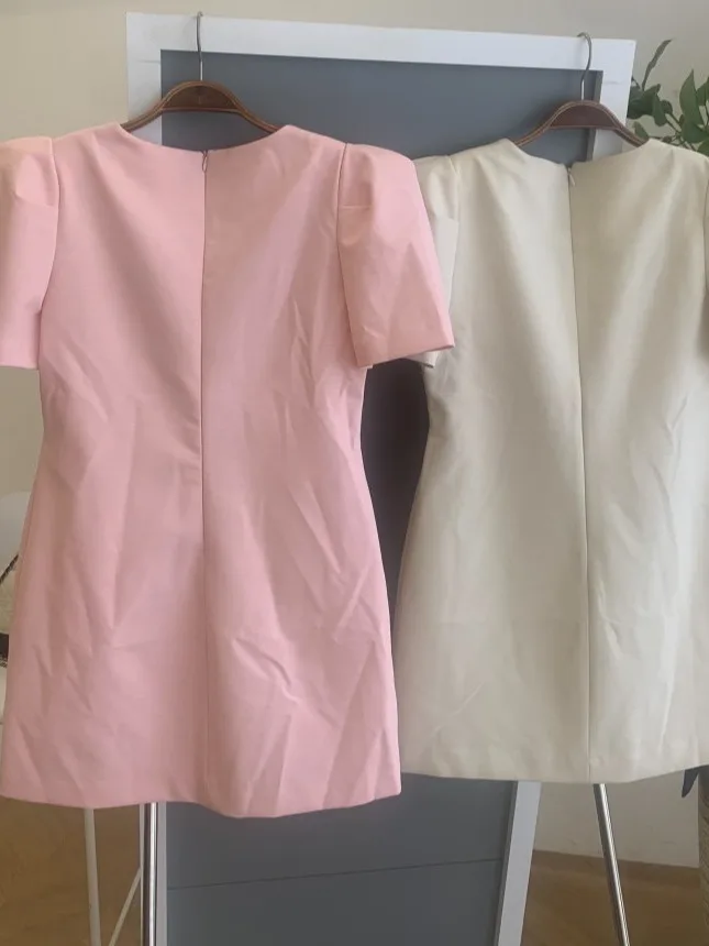 تنورة نسائية بتصميم A-Line صغيرة الحجم من أسيتات الخل المضاد للشيخوخة بأكمام فقاعية وطوق مربع، طراز صيفي جديد لعام 2025 من دو...