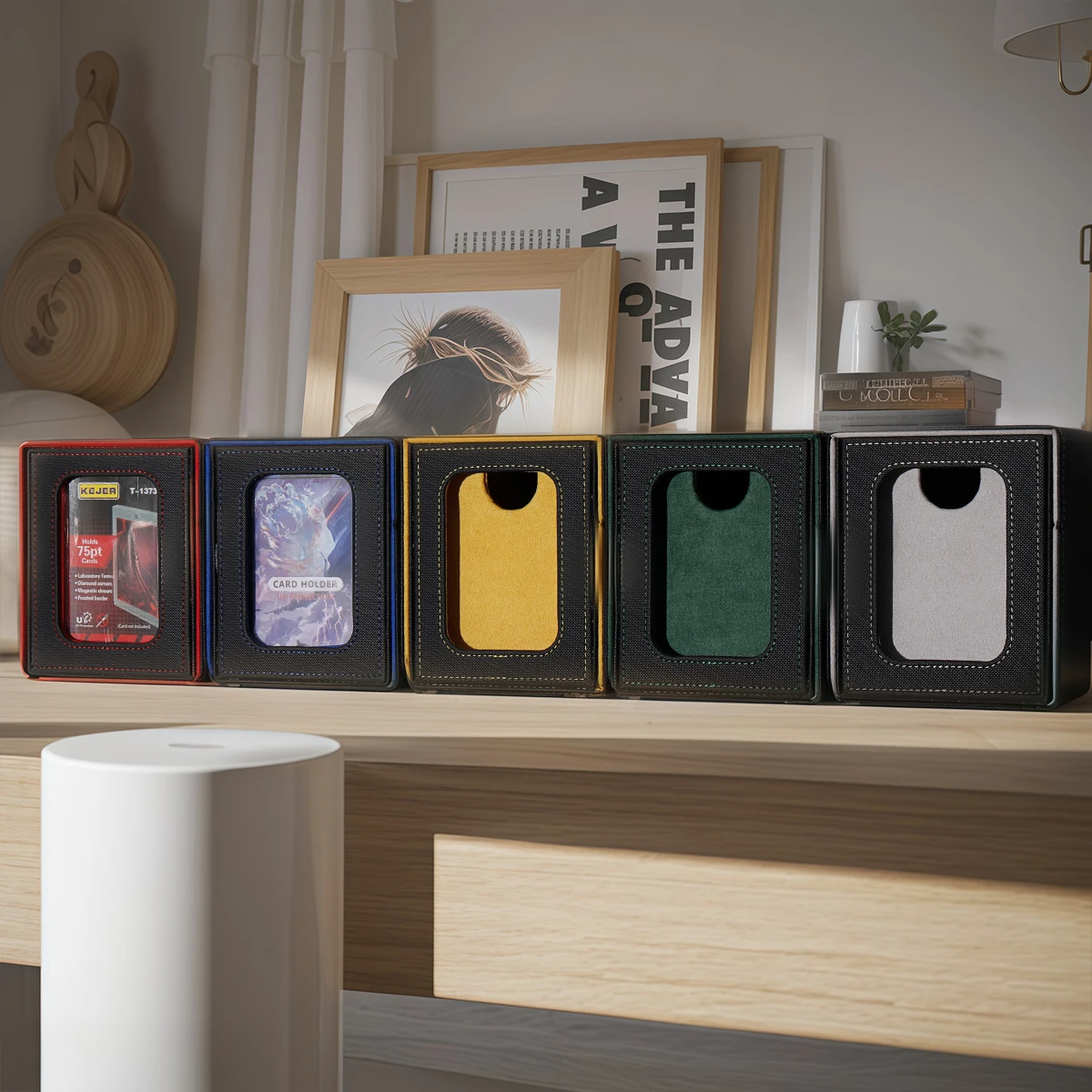 Caja de cuero para tarjetas MTG con 2 pantallas de comandante, almacenamiento de tarjetas impermeable de doble capa, puede contener más de 200 tarjetas de protección de doble capa