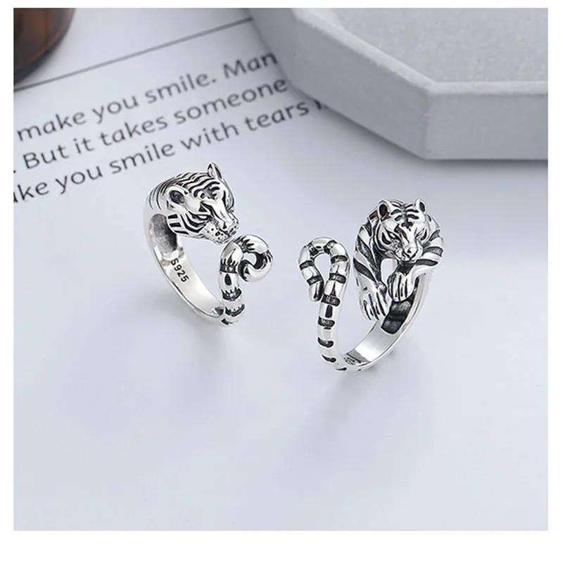 Cincin Harimau Ganas untuk Pria Wanita Antik Warna Perak Gaya Hewan Sederhana Trendi Perhiasan Hadiah Cincin Terbuka Disesuaikan