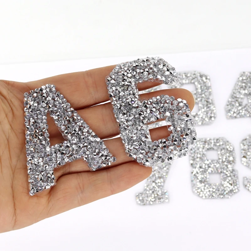 1 قطعة حجر الراين الفضة الأبجدية رقم الحروف المطرزة الحديد على للملابس شارة لصق للملابس حقيبة الأحذية Stripes بها بنفسك المشارب #1