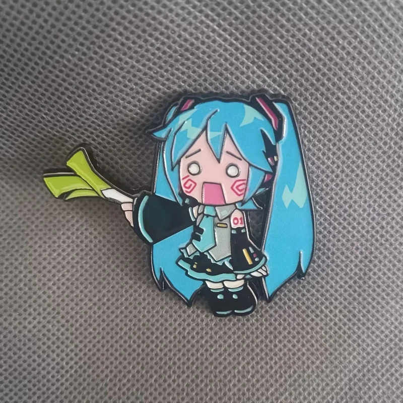 Pin esmaltado de primavera Hachune