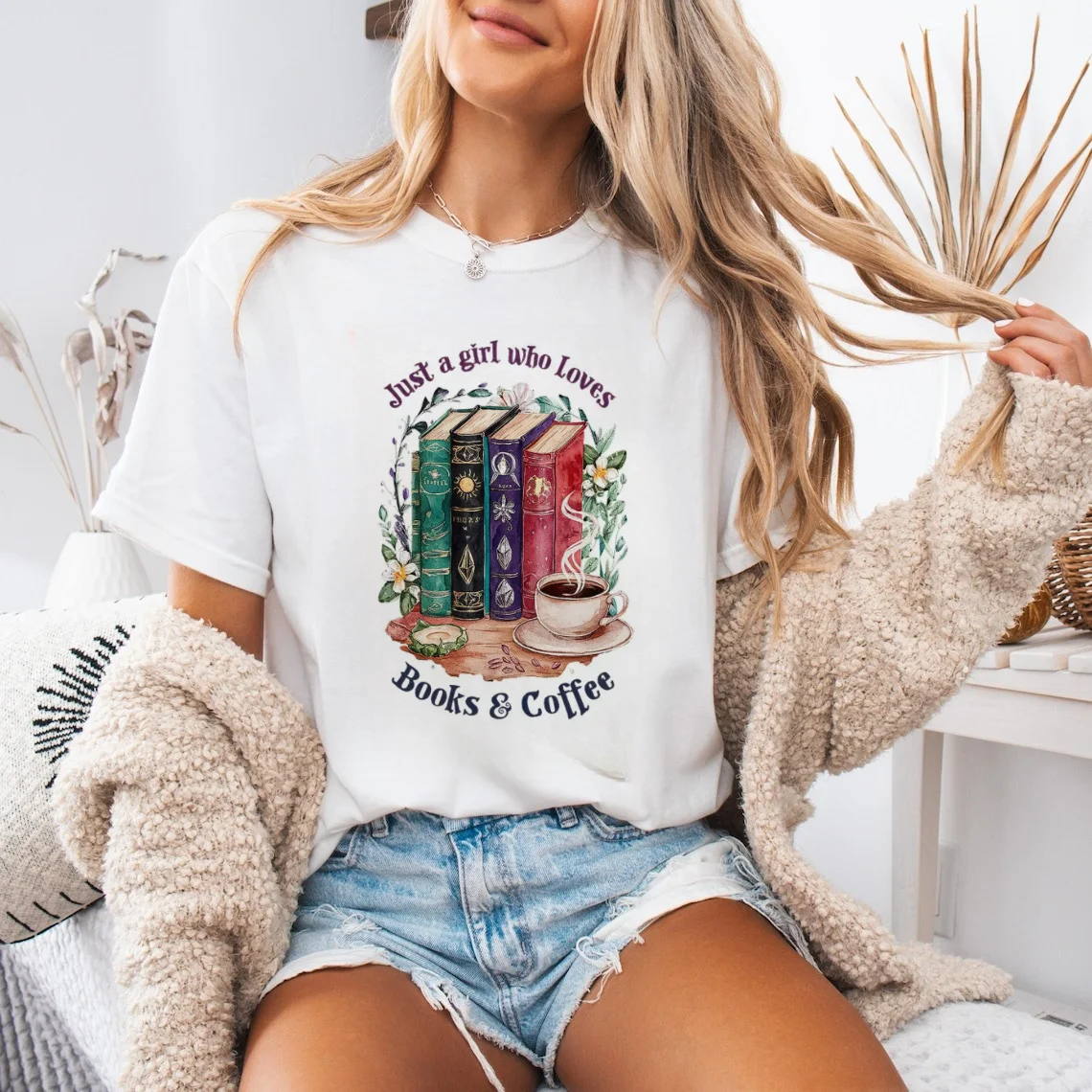 

Базовая футболка в стиле ретро с мультяшным принтом «Кофейная книга», женская одежда, милый стиль, женский повседневный топ с круглым вырезом, белая футболка