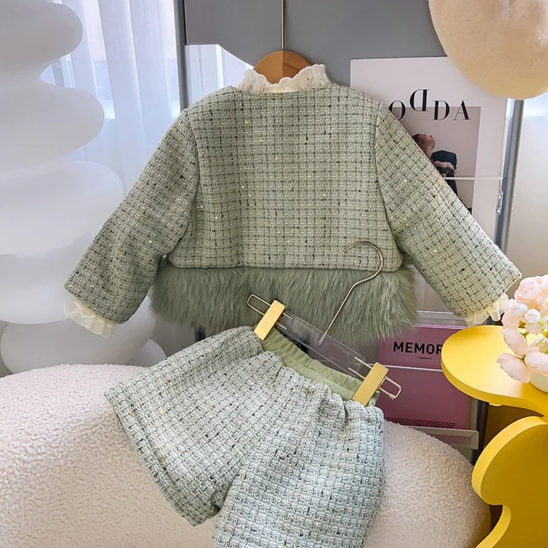 New Korean Style Thickened Girls' Autumn and Winter Women's Baby Plus Velvet Plush Splicing Coat Shorts Two-Piece Set