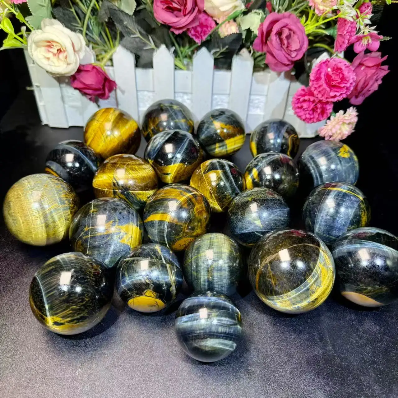 

Wholesale Bulk Crystals Handmade Polished Healing Gemstone High Quality Blue Tiger Eye Stone Sphere for Gifts